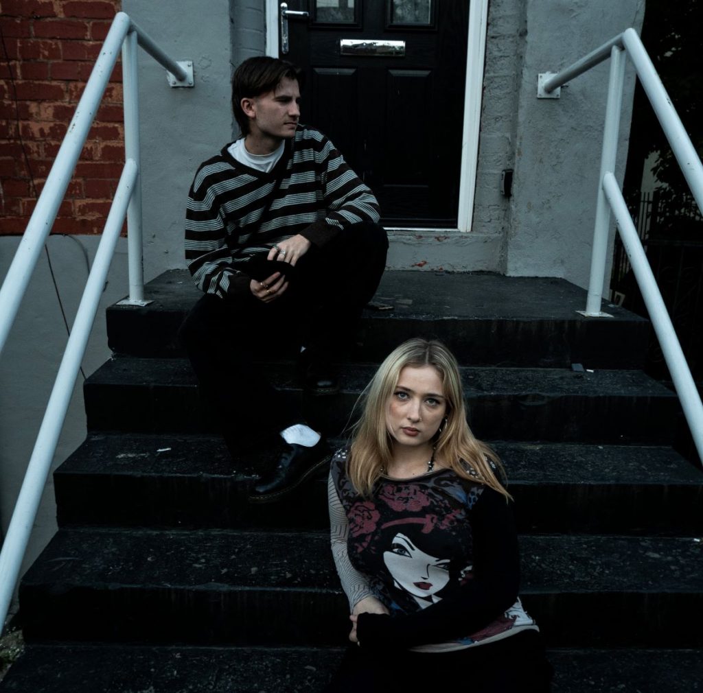 Leo Hollywood & Honor Carr - press